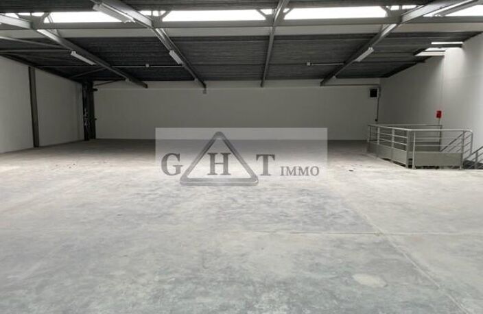 A LOUER MORANGIS 607M2 — photo 3
