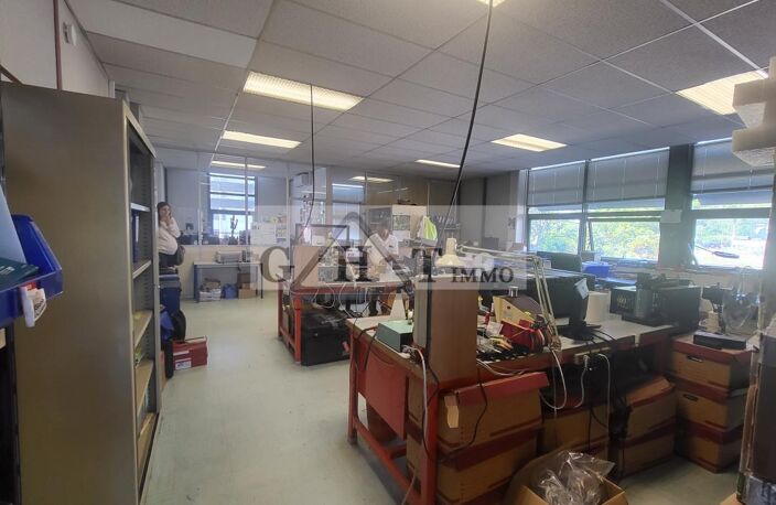Local d'activité 362 M² Loyer : 4072€ HT/HC/MOIS — photo 4