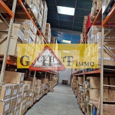 Local industriel  1835000 €