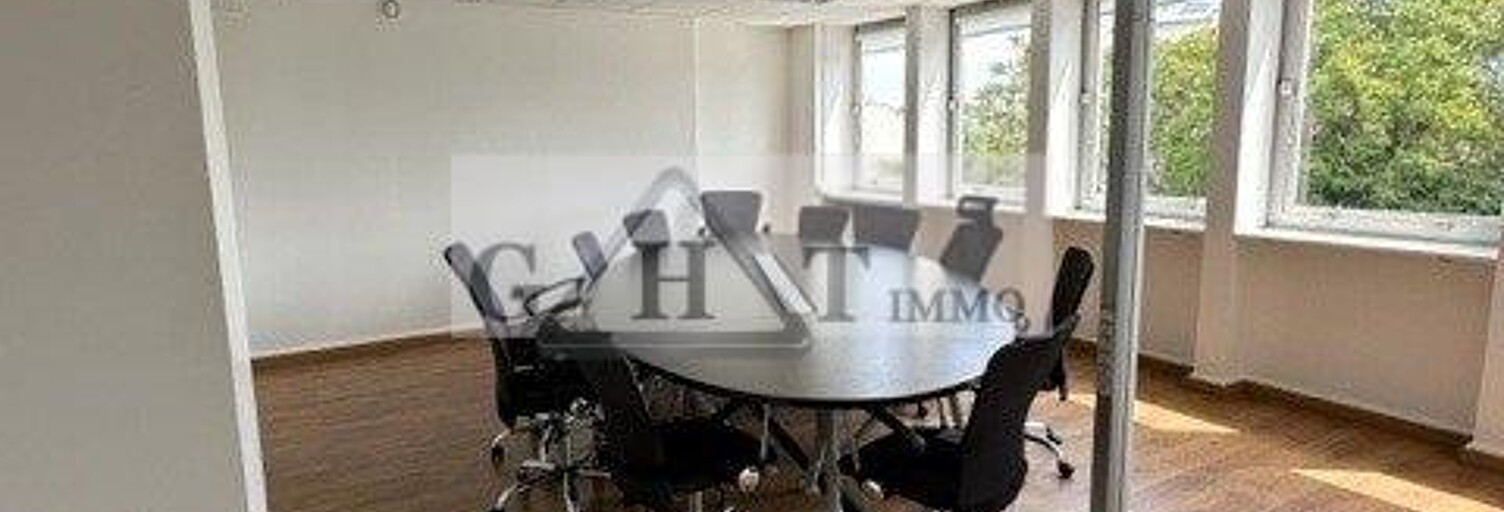 Bureau  200 m² à louer à Montreuil (93100)