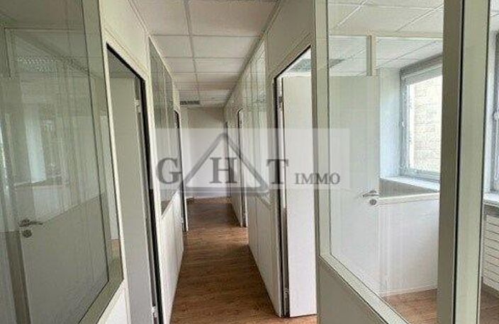 BUREAUX 200M² A LOUER MONTREUIL CROIX DE CHAVAUX — photo 3