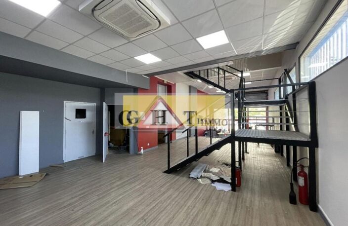 Local commercial 966 m2 à Longjumeau — photo 2
