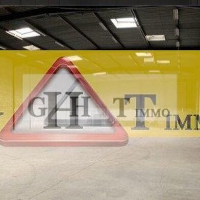 Local industriel 1410 m²