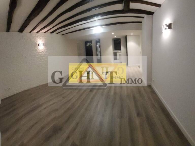 IMMEUBLE DE RAPPORT A CRETEIL 1 680 000€  5.5% RENTABILITE — photo 1