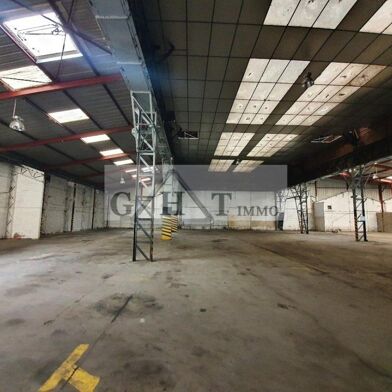 Local industriel 1650 m²