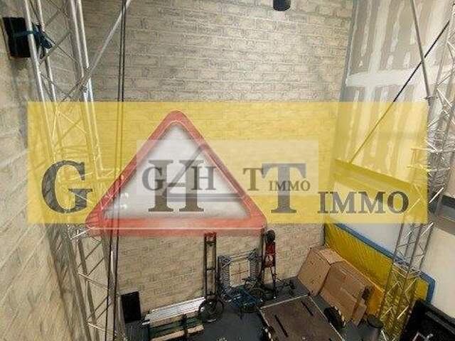 ENTREPOT + BUREAUX 280 M² A VENDRE BUSSY SAINT MARTIN — photo du bien