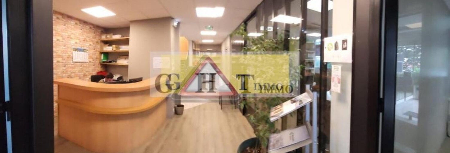 Bureau  620 m² à louer à Créteil (94000)