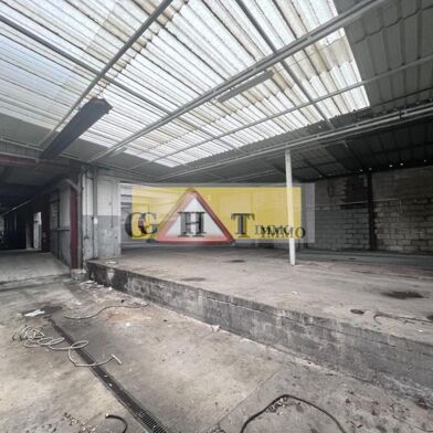 Local industriel 1300 m²