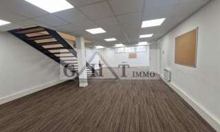Bureau  127 m² à louer à Montreuil (93100)