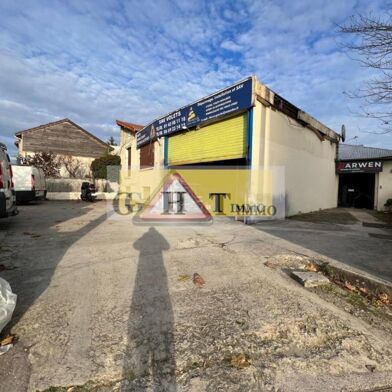 Local industriel  650000 €