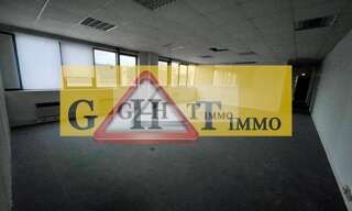 Bureau  330 m² à louer à Neuilly-sur-Marne (93330)