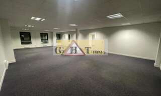 Bureau  164 m² à louer à Viry-Châtillon (91170)