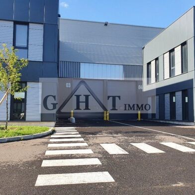 Local industriel  16572 €