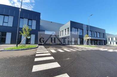 Local industriel  19747 €