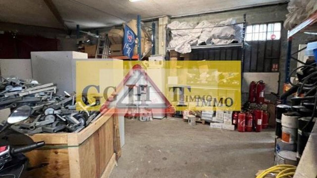 local industriel  pièces 360 m2 à vendre à Vitry-sur-Seine (94400)