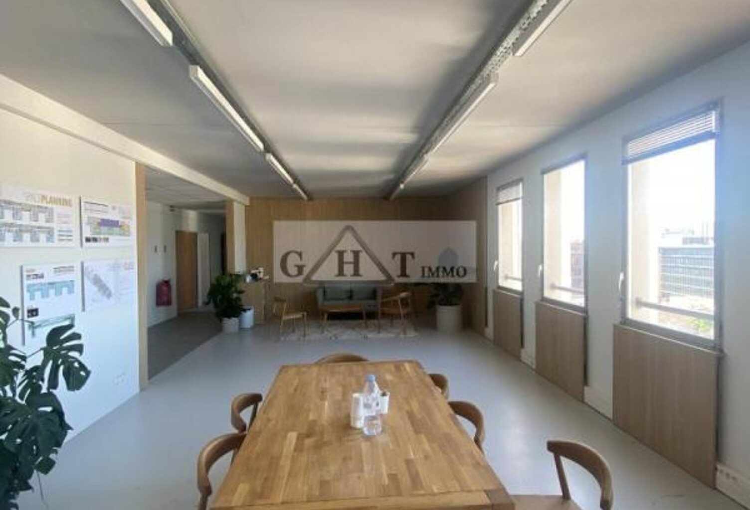 500M² DE BUREAUX A VENDRE MONTREUIL/SAINT MANDE — photo 1