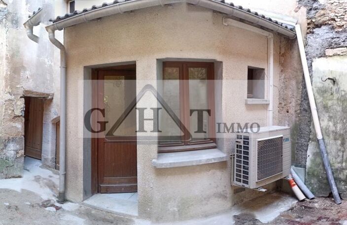 LOCAL COMMERCIAL A VENDRE 60 M² EN CENTRE VILLE DE MONTARGIS — photo 4