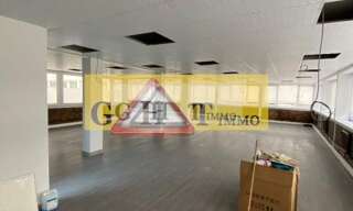 Bureau  293 m² à louer à Thiais (94320)