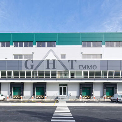 Local industriel  113000 €