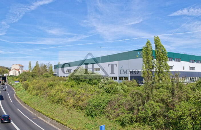 Bâtiment d'activités / logistique de 12 275 m² divisibles — photo 4