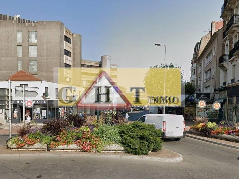 IMMEUBLE  INDEPENDANT   A VENDRE 622 M²  DAMMARIE LES LYS — photo 1