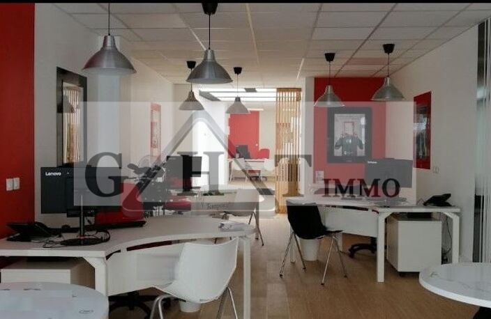 LOCAL COMMERCIAL A VENDRE 80 M²  SUR AXE PASSANT — photo 2