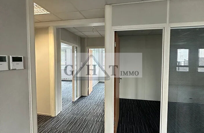 A LOUER 310M² DE BUREAUX A CLICHY — photo 3