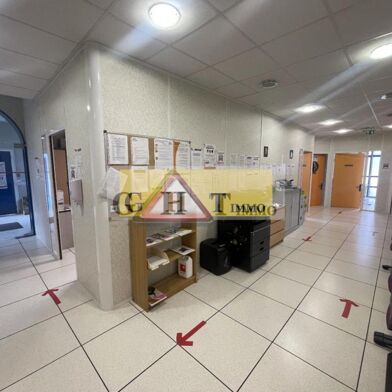 Local industriel  3405 €