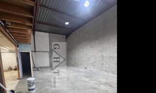 Local industriel  250 m² à louer à Gretz-Armainvilliers (77220)