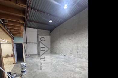 Local industriel  2000 €