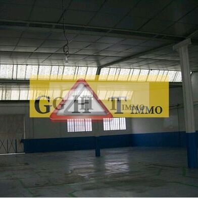 Local industriel 500 m²