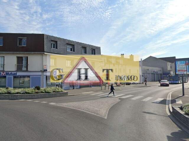 LOCAL COMMERCIAL A LOUER 30 M²  CENTRE VILL — photo du bien