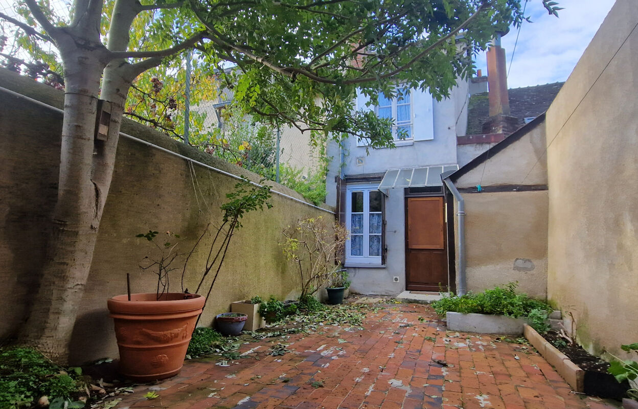 maison 5 pièces 101 m2 à vendre à Châteaudun (28200)