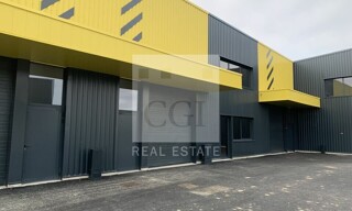 Commerce  538 m² à louer à Frans (01480)