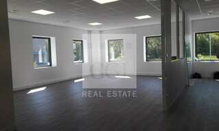 Bureau  188 m² à louer à Blyes (01150)
