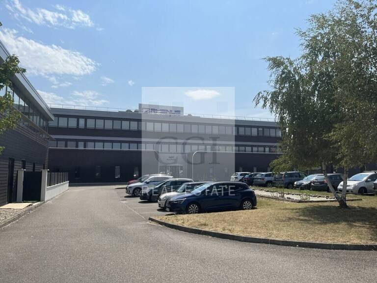 BUREAUX à LOUER — photo 1