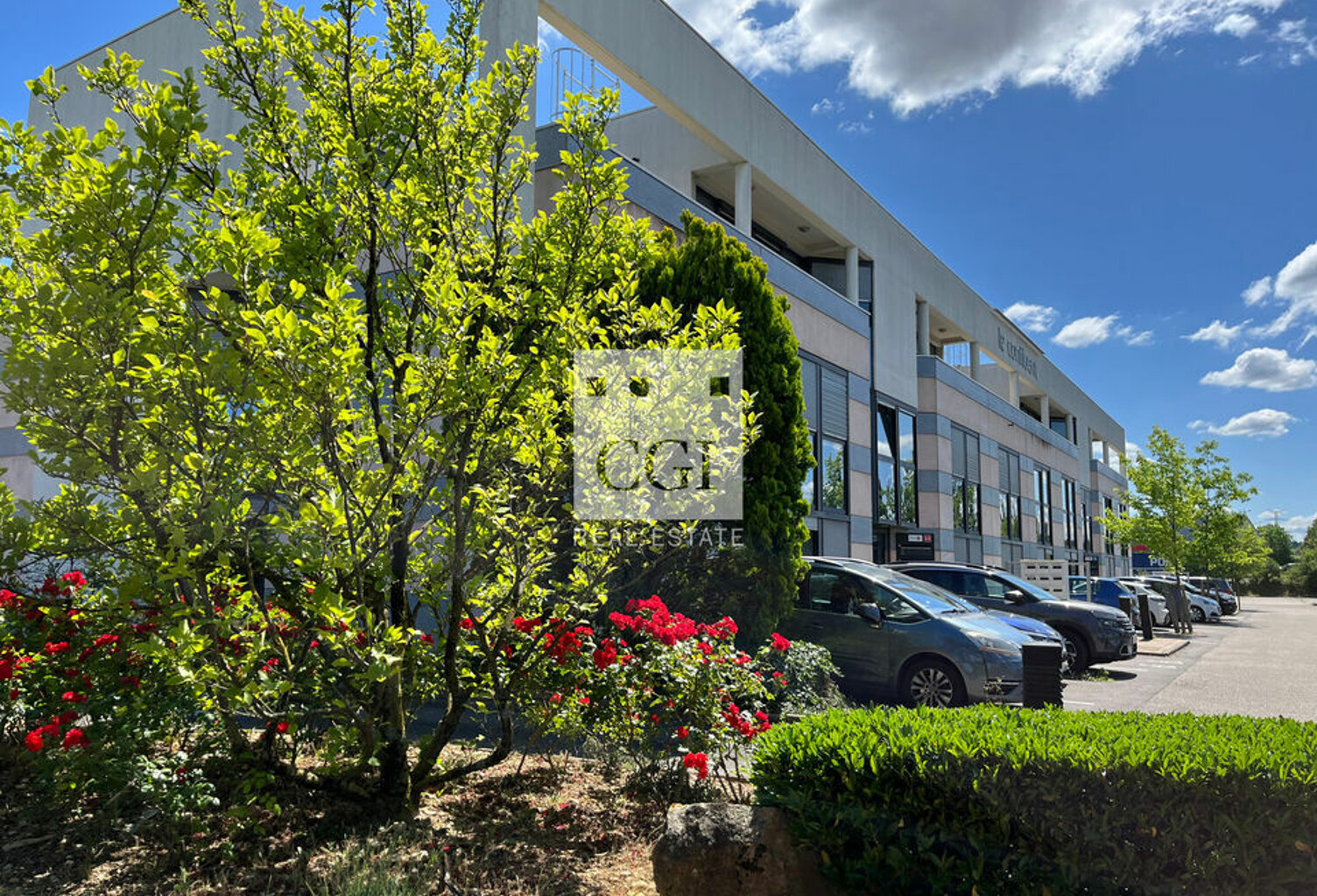 BUREAUX à LOUER — photo 1