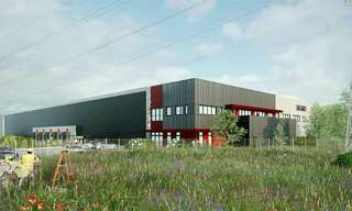 Commerce  5120 m² à louer à Saint-Quentin-Fallavier (38070)