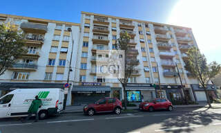 Bureau  83 m² à louer à Saint-Priest (69800)