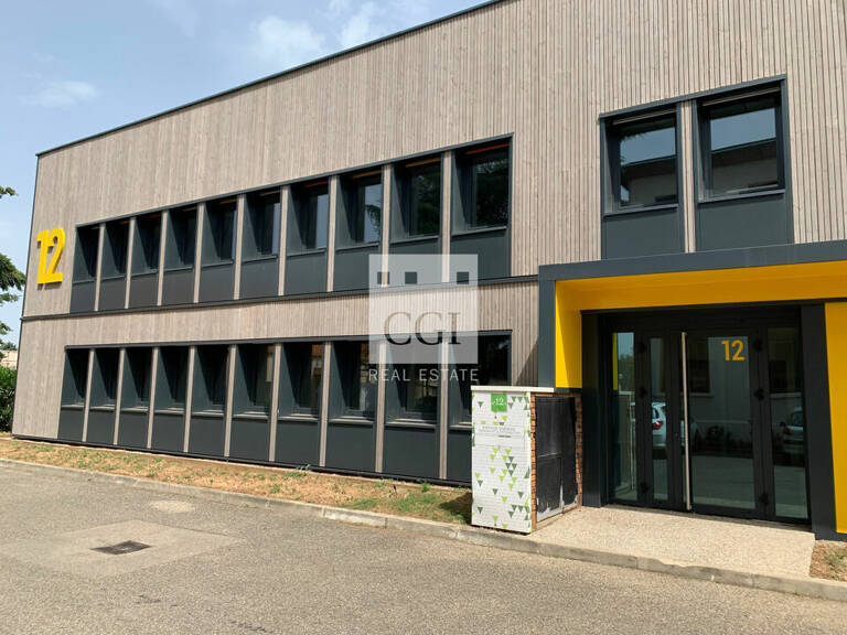 BUREAUX à LOUER — photo 1