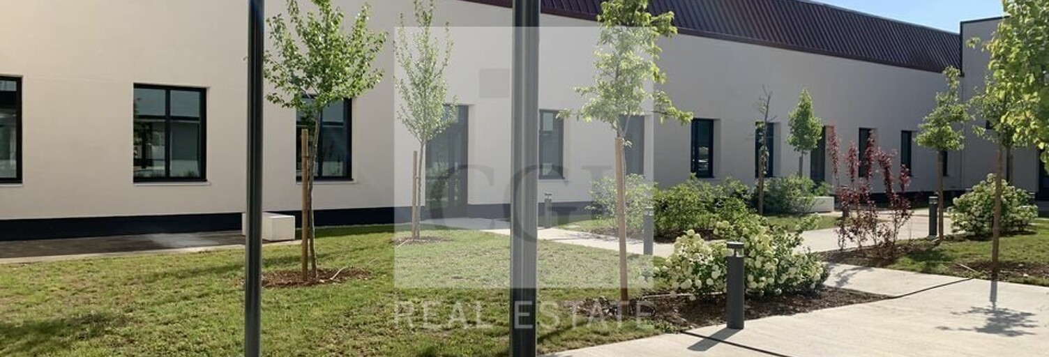 Bureau  1827 m² à louer à Vénissieux (69200)