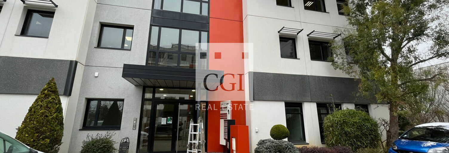 Bureau  3193 m² à louer à Saint-Priest (69800)