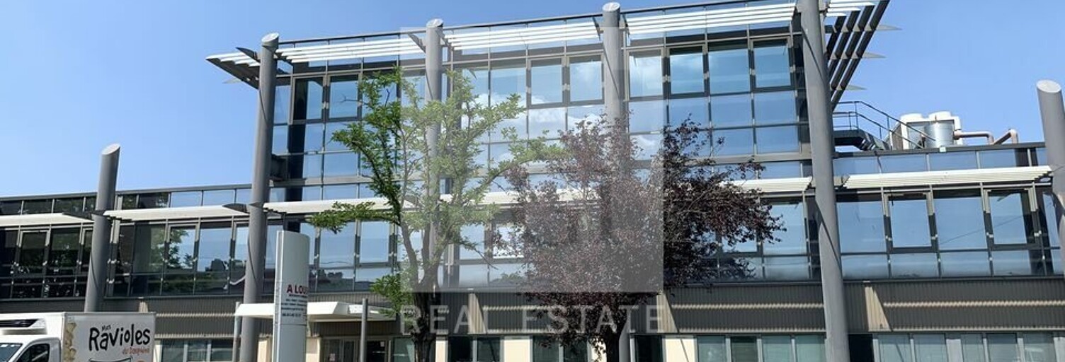 Bureau  1800 m² à louer à Corbas (69960)