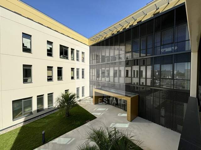 BUREAUX à LOUER — photo du bien