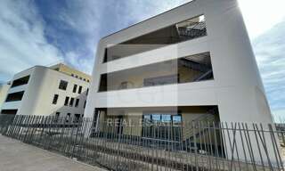 Bureau  175 m² à louer à Genas (69740)