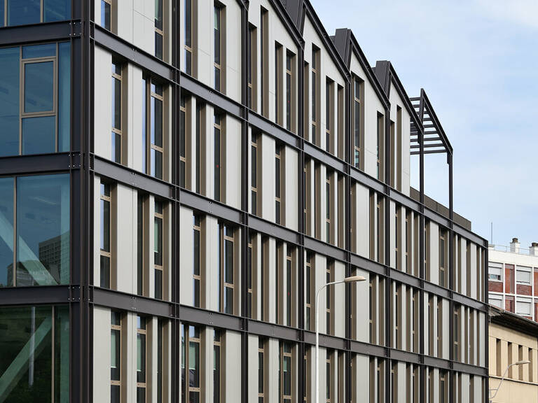 BUREAUX à LOUER — photo 1