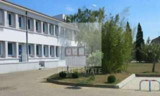 Bureau  246 m² à louer à Vénissieux (69200)