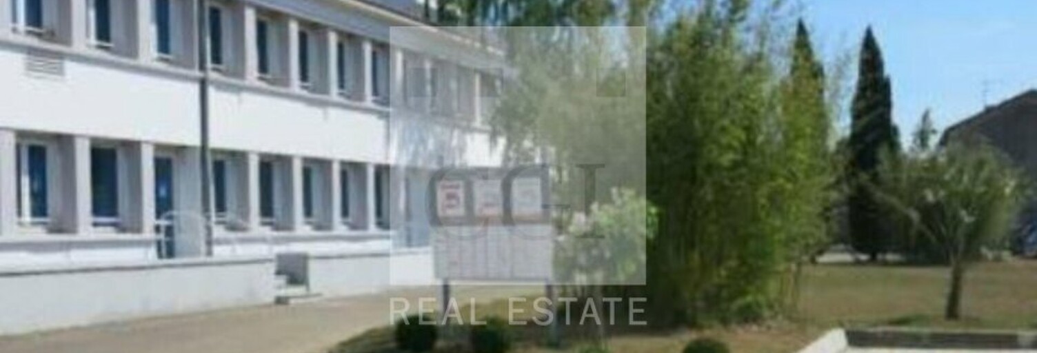 Bureau  246 m² à louer à Vénissieux (69200)