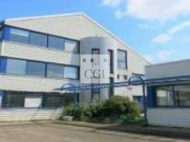 BUREAUX à LOUER — photo 1