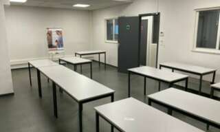 Bureau  66 m² à louer à Vénissieux (69200)